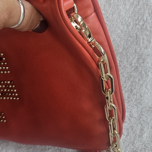 Tory Burch Reva Red Leather Detachable Chain Link Shoulder Bag/Crossbody/Clutch - Picture 2 of 8